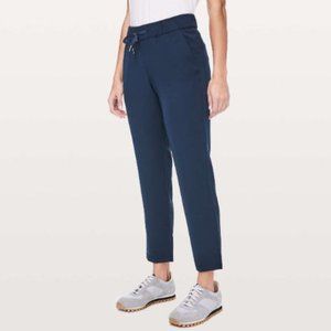 Lululemon On the Fly 7/8 Pant Navy 27"